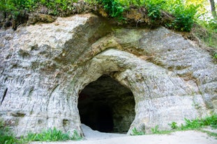 Helme caves