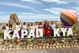 Opastettu Cappadocia Red Tour, johon sisältyy liput ja lounas