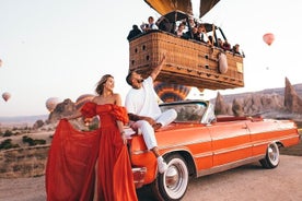 Vintage Cappadocia: Classic Car Tour & Photoshoot & Rental mekko