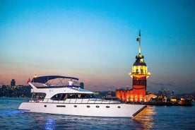 Croisière privée en yacht de luxe dans le Bosphore d'Istanbul