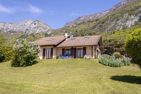 MAISON CHARLOTTE - Vue lac et à 5min des plages