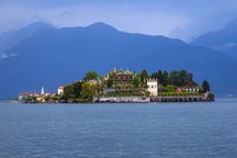 Tour sull'acqua nel Lago Maggiore, Italia