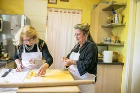 Jaa Pasta Love: Pienryhmä Pasta ja Tiramisu -tunti Ravennassa