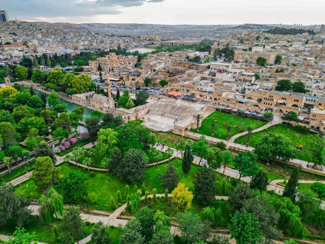 PHOTO OF VIEW OF Turkey, Şanlıurfa Balıklı lake, places to visit in Şanlıurfa, Balıklıgöl, Halil Ür-rahman mosque, Urfa Castle, Hz. Ibrahim. Şanlıurfa, Turkey.