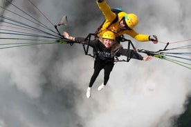 Neustift im Stubaital: Panoramic Tandem Paragliding Flight