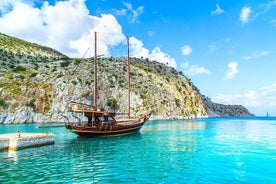 Fethiye Bay 주변의 개인 보트 여행