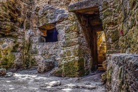 Tour delle catacombe a Sofia guidato da un locale