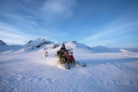 Gullna hringurinn og jökulsleðadagsferð frá Reykjavík