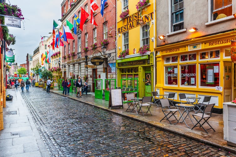 View of pub street in the downtown of Dublin.