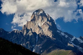 Fem dagstur till Svaneti inklusive Mestia, Ushguli och Becho-slottet