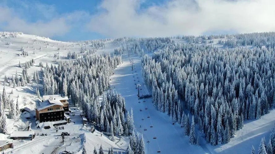 Serbia-Travel-Blog_Winter-In-Serbia_Rtanj-Kopaonik-Eco-Resort-Spa.webp