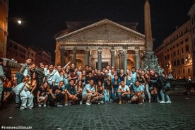 L'Ultimate Party di Roma, noto anche come il Pub Crawl di Piazza di Spagna