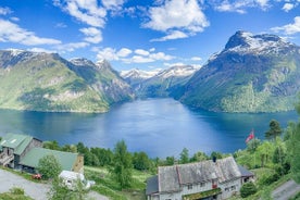 All About the Fjords in One Tour by Bus and Boat from Ålesund