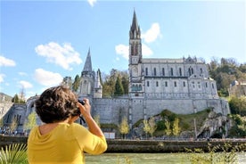 Excursão a pé privada sagrada de Nossa Senhora de Lourdes