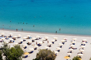 Photo of aerial view of waterfront view to the most popular village of Kallithea. It is located in the first peninsula of Halkidiki, Greece.