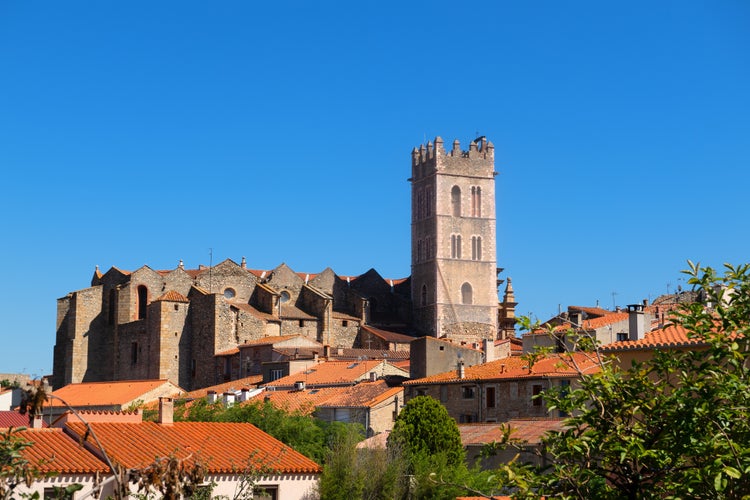 Photo of Village Ille-sur-tet in the French Pyrénées-Orientales.