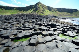 Opastettu päiväretki: Giant's Causeway Belfastista