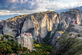 Thessaloniki: excursão de trem de dia inteiro em Meteora com almoço opcional