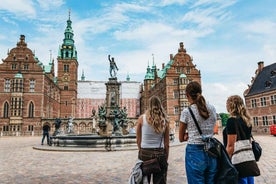 Copenhagen: Kronborg, Frederiksborg Castle and Roskilde Tour