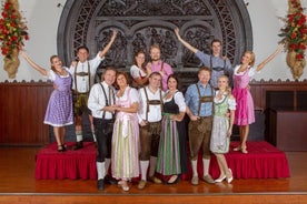 Spring over linjen: Austrian Dinner Show Ticket i Wien