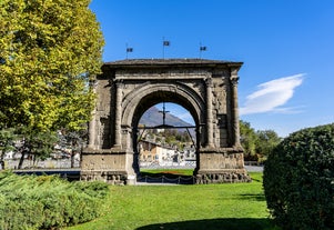 Arch of Augustus