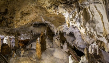 Harmanecká Cave