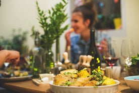 Cena tradicional húngara de la abuela en Budapest