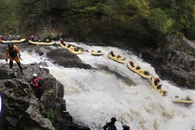 Halbtägige Wildwasser-Raftingfahrt auf dem Tummel