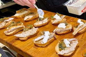 Recorrido gastronómico de comida en la calle por Venecia con un guía local y visita al mercado