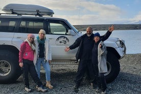 Visite guidée d'une demi-journée en petit groupe de la grotte de glace de Jokulsarlon