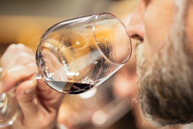 Descubrimiento y cata privada de nuestros grandes vinos e iconos