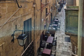 Valletta: Private Walking Tour with Local Guide