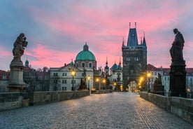 Caccia al tesoro di Praga e tour autoguidato dei migliori monumenti