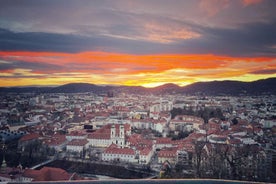 Graz: Funicular Ride & Schlossberg Picnic Experience