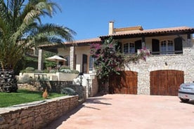 Stunning Villa With Private Pool And Gardens