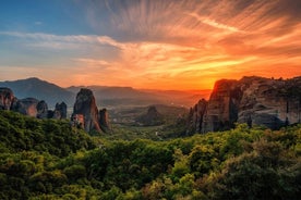 Meteora: Guided Sunset Tour with Monasteries and Caves Visit