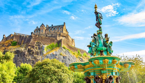 Edinburgh Castle travel guide