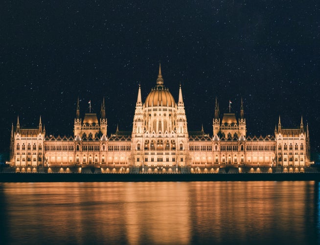 Hungary Parliament Bldg.jpg