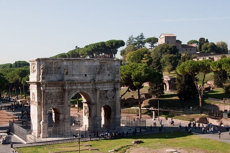 photo of Arch of Constantine .