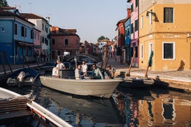 2 Hours Private Boat Tour in the Lagoon at Sunset with Aperitif