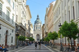 Tour privado a pie por Budapest con parada de café