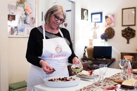 Experiencia gastronómica en casa de un local en Pistoia con cocina en vivo