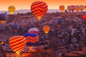 Tarjouspaketti: kuumailmapallomatka ja Cappadocia päivittäinen kiertue