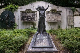 Leipzig Old Cemetery: 75-Minute Dark History Tour