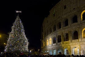 Pontos turísticos festivos de Roma e luzes de Natal