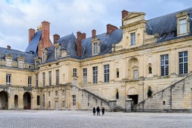 Excursion d'une journée au château de Fontainebleau au départ de Paris