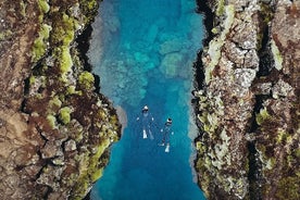 Snorkeling privato Silfra 6 p. gruppo - Incontro sul posto - con foto subacquee