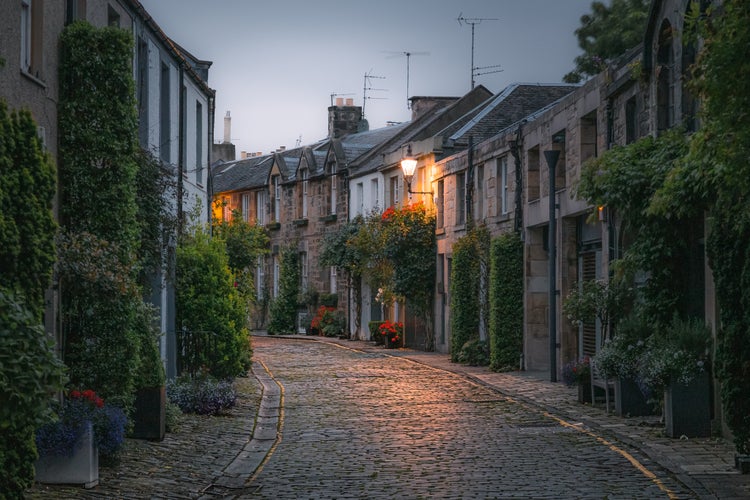 The picturesque and quaint Circus Lane in the Stockbridge neighbourhood of Edinburgh.jpg