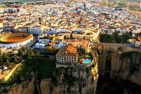 Excursão a pé histórica de Ronda com entrada para a praça de touros