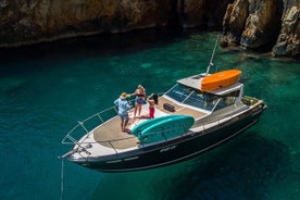 Excursión privada a la cueva azul y verde con yate desde la ciudad de Hvar